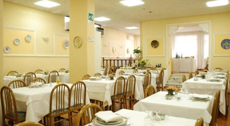 Hotel Iris Crillon — photo 3