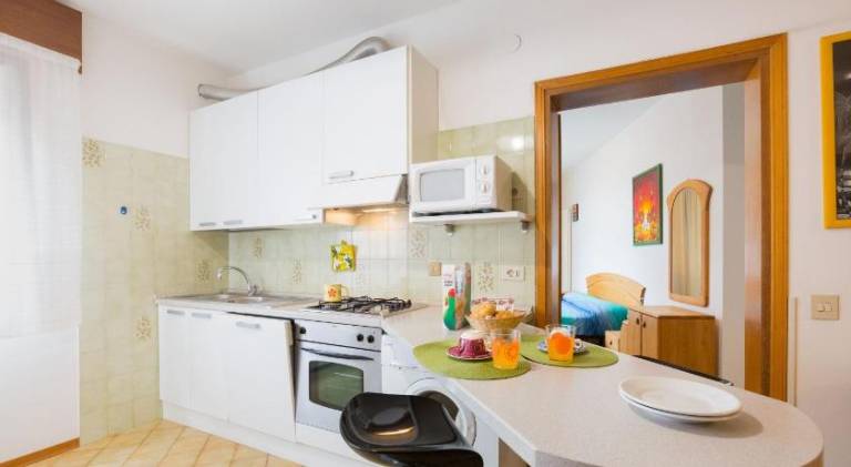 Holiday apartment with 3 rooms for 6 persons — photo 4
