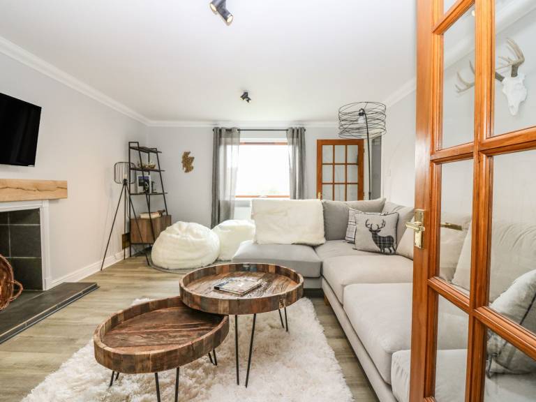 Cottage  Tomintoul