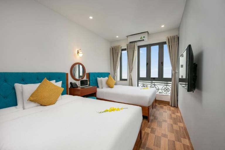 SeaSwan Hotel in Da Nang