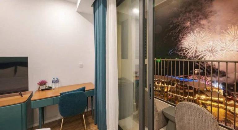 Holiday apartment with terrace & pool — photo 5