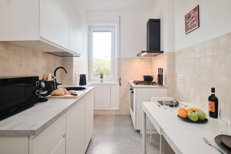 Apartment | City view | Perfect for remote work — photo 4