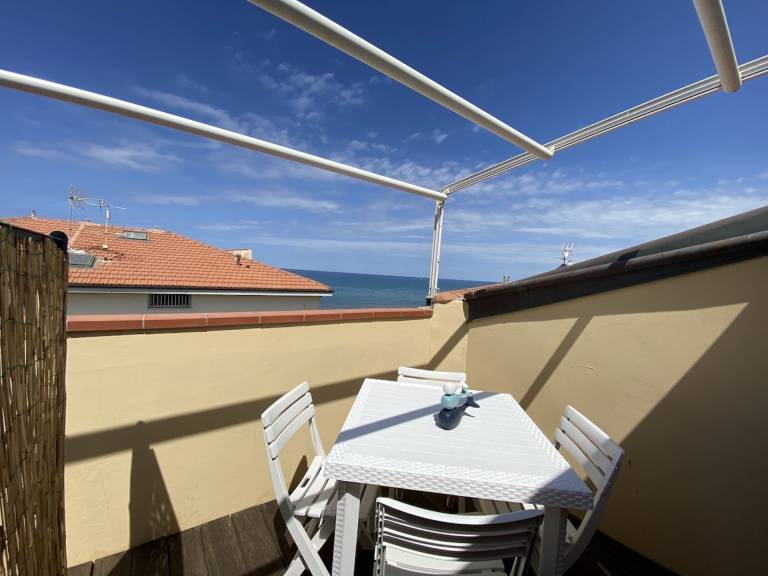 Child-friendly holiday apartment with terrace | Close to the beach | Pet-friendly — photo 5