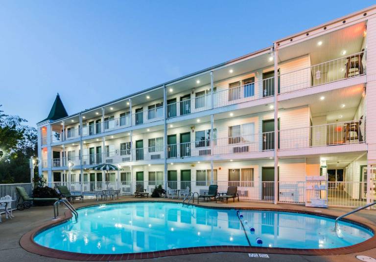Quality Inn Eureka Springs South — photo 2