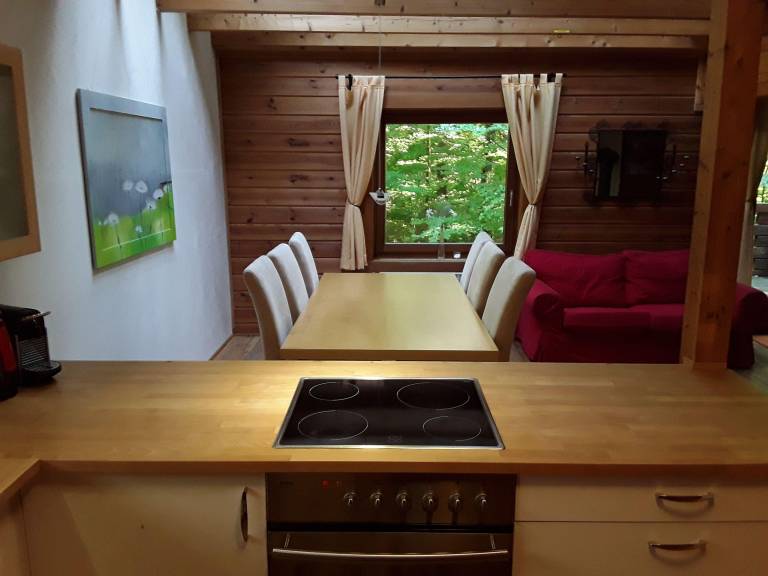 Fully equipped house with BBQ, garden & patio | Pets allowed — photo 4