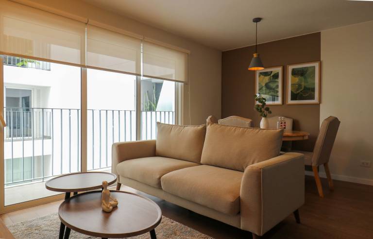 w Marvelous 2BR w Balcony in Miraflores