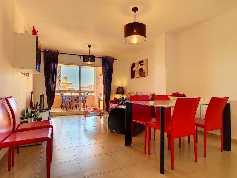 Holiday apartment with pool & terrace — photo 2