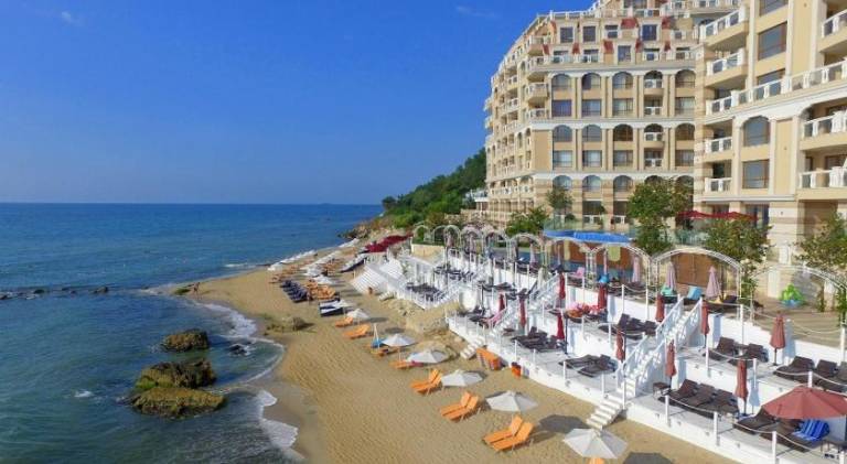 Holiday apartment with pool | Next to the beach | Pet-friendly — photo 3
