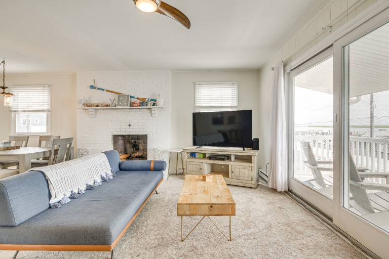 Waterfront Brigantine Home, Walk to Beach! — photo 5