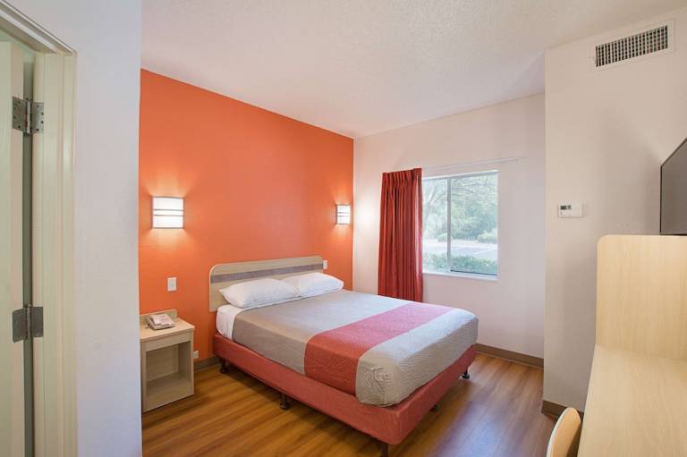 Motel  Dentsville