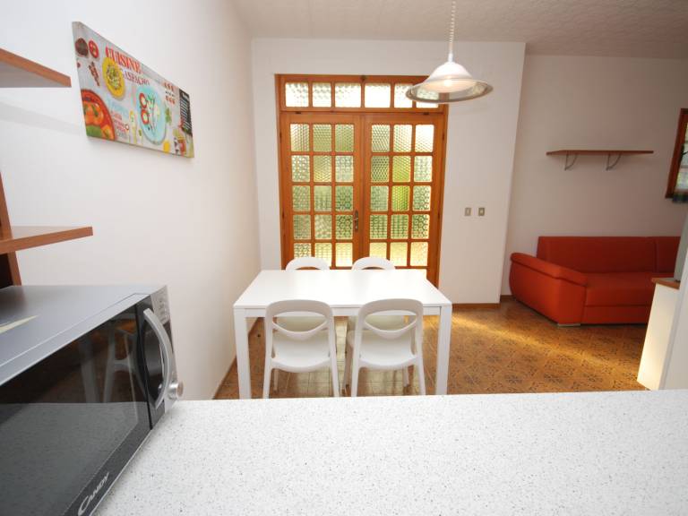 House with barbeque, garden & terrace — photo 5
