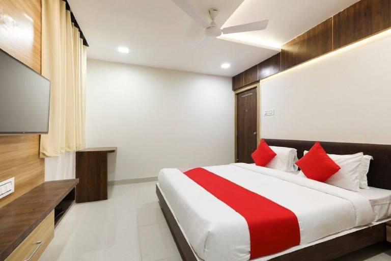 Hotel D9 Indore