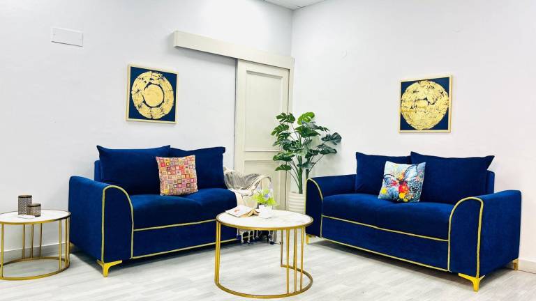 BluO 1BHK Galleria Market - BathTub, Patio, Gym TT in Gurugram