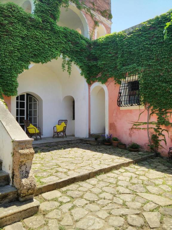 Villa with barbeque, patio & garden | Suitable for remote work — photo 2
