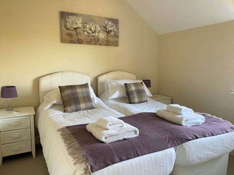 Cottage  Salthouse