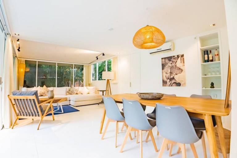 House with yard & pool | Perfect for remote work | Pets allowed — photo 4