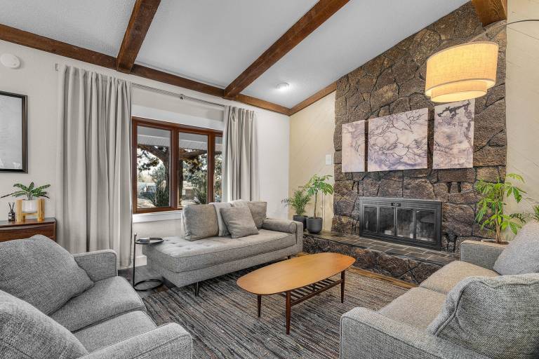 Vacation home with yard, barbecue & fast internet | Perfect for remote work — photo 2