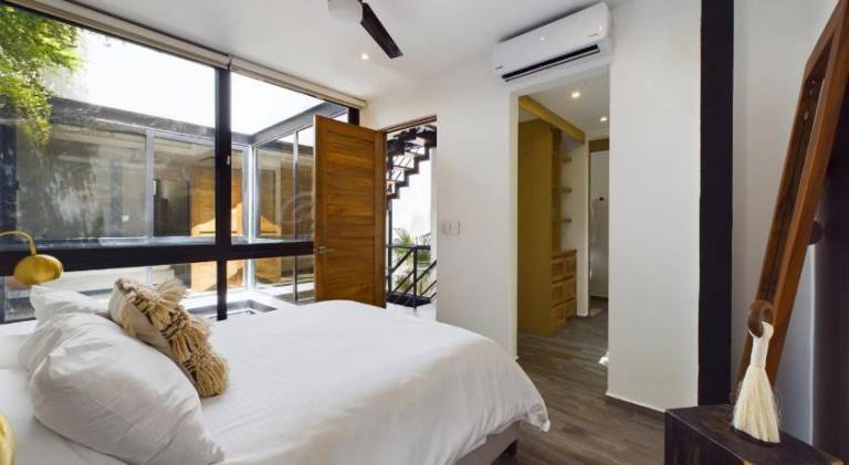 House with pool & jacuzzi | Pet-friendly — photo 2