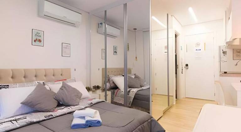 Holiday apartment with pool in Paulista