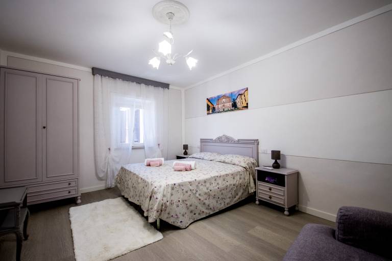 House | City view — photo 4
