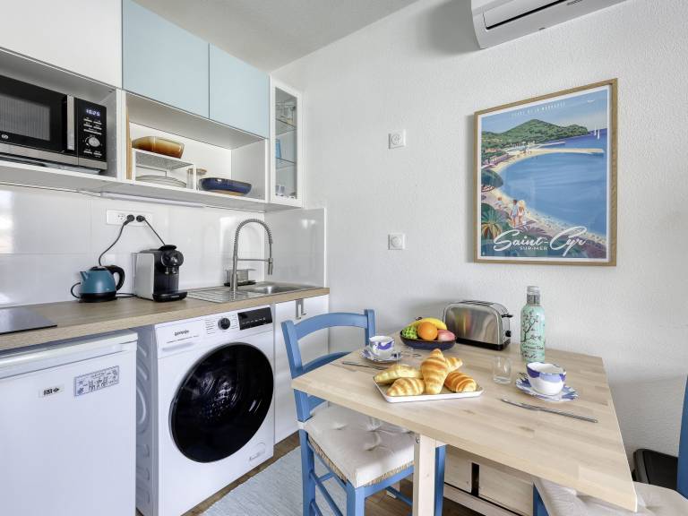 Holiday apartment with terrace — photo 3