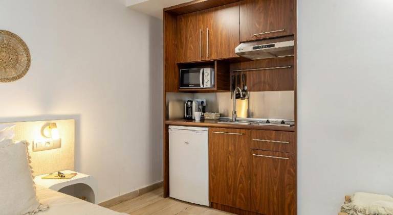 Serviced apartment with terrace — photo 4