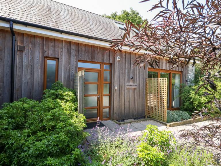 Cottage with garden in Weymouth