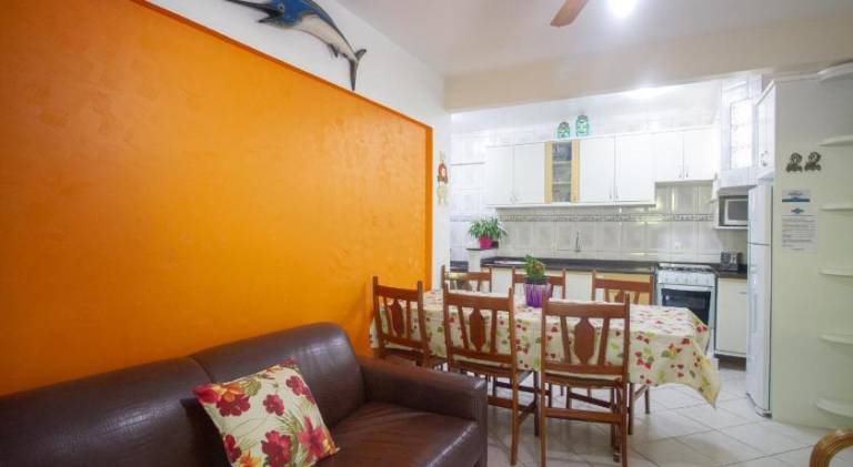 Holiday apartment with yard & grill — photo 2