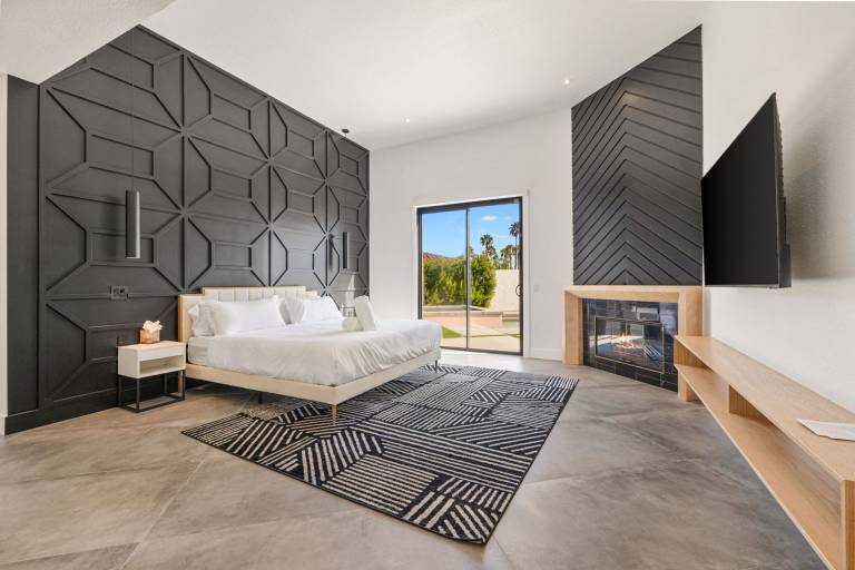 The Lighthouse- Monthly 4 bd 4 bth Pool Spa — photo 4