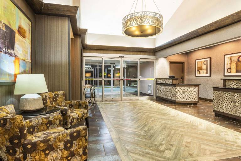 Super 8 By Wyndham Copley Akron — photo 2