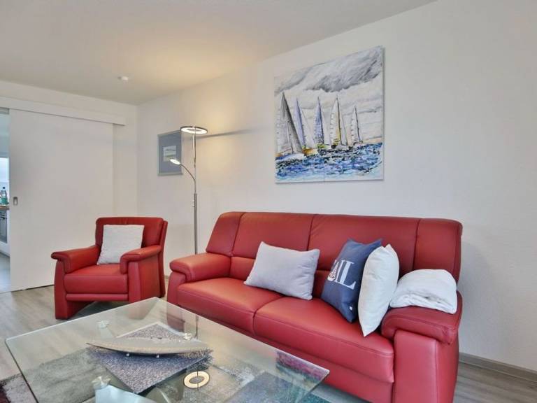 City Marina CM18 4
