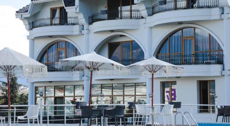 Balkan Crest Resort