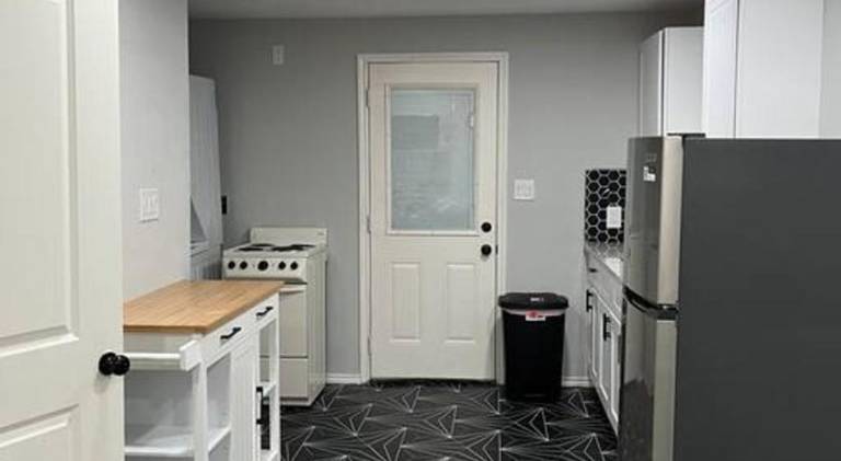 House | Pet-friendly in Houston, TX