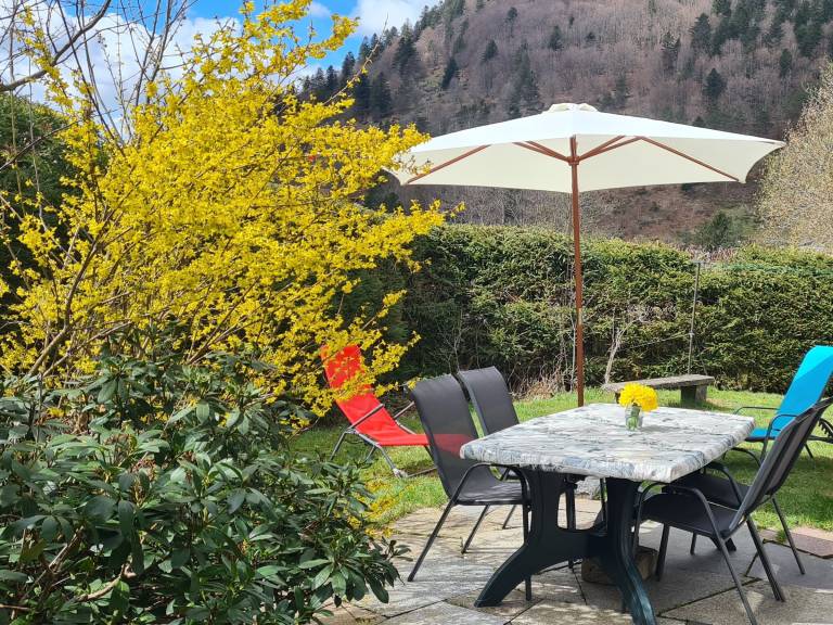Cottage with garden & barbecue | Pet-friendly — photo 2
