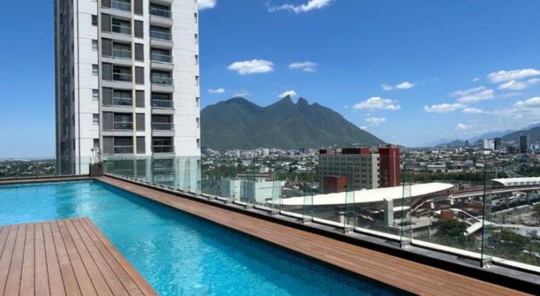 Apartment with pool in Monterrey