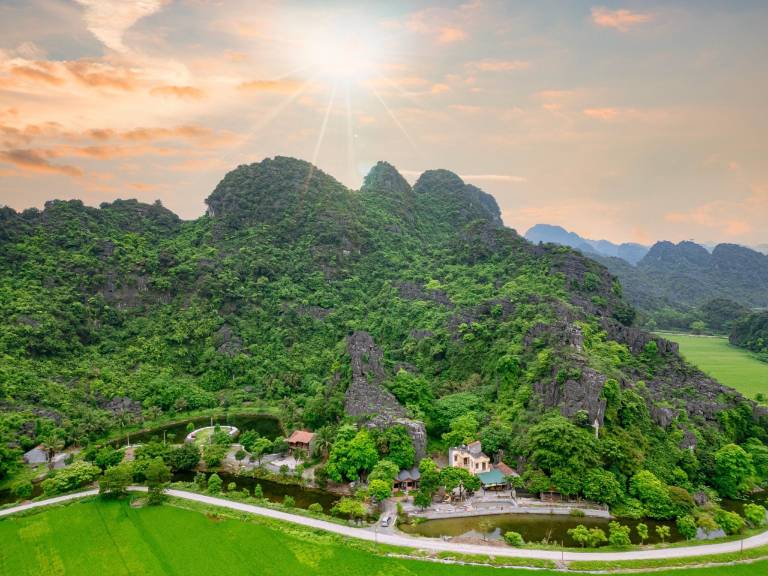 Tam Coc Moutainside Homestay in Hoa Lu