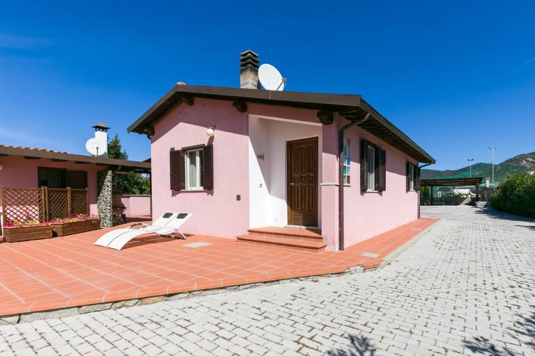 Villa "Roberta" 400 Meters From the Sea — photo 4