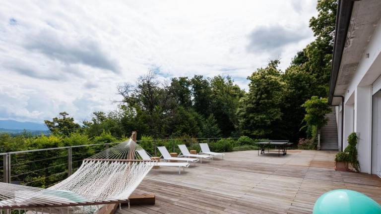 Villa with yard, terrace & barbeque | Perfect for remote work — photo 5