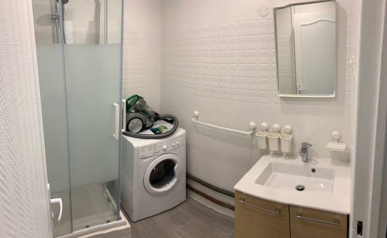 Dedicated room with patio — photo 4