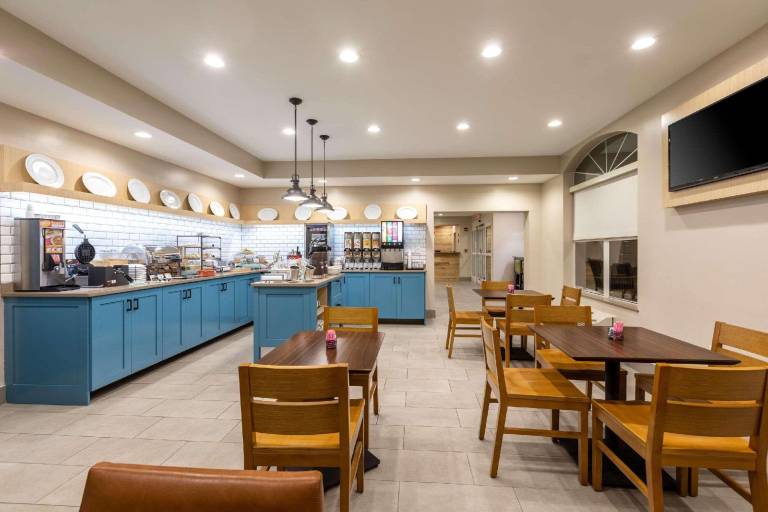 Country Inn & Suites by Radisson, Anderson, SC — photo 3