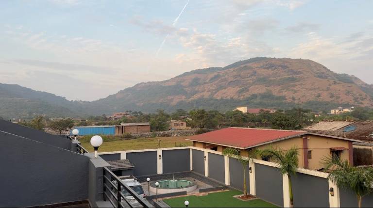 Villa Khopoli