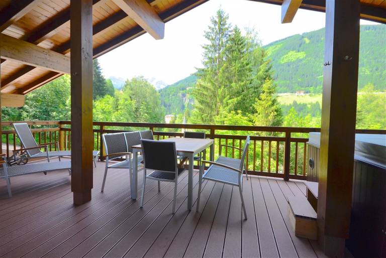 Exquisite penthouse with large balcony in superb location; whirlpool in winter — photo 2