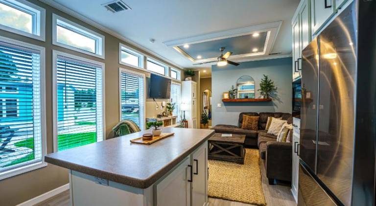 Nice vacation home with pool & jacuzzi | Pets allowed — photo 3