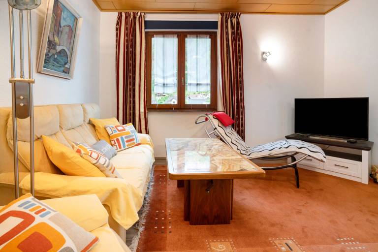 Family-oriented beautiful rental apartment with fast internet | City view | Good for workation | Dogs allowed — photo 2