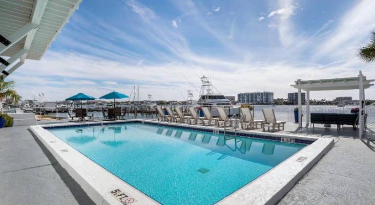 Inn on Destin Harbor, an Ascend Collection Hotel — photo 2