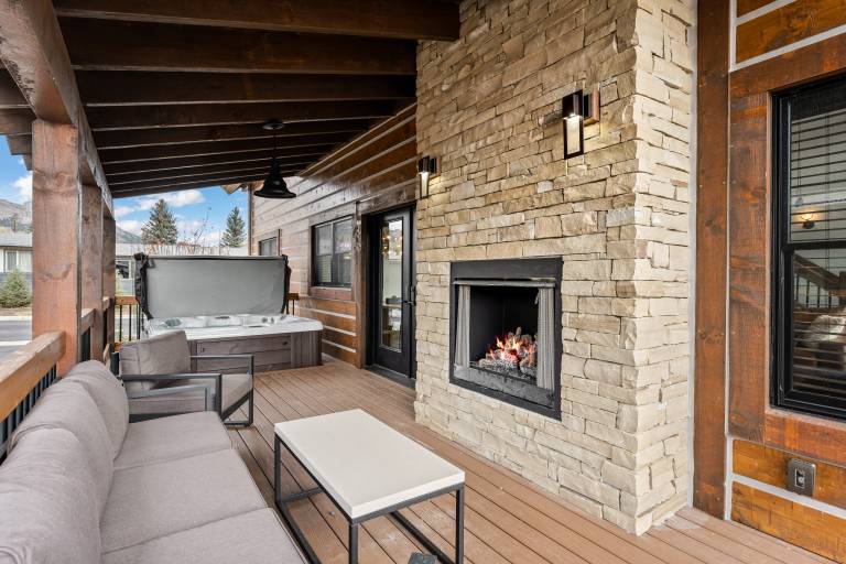 Children-friendly lovely cabin with grill & jacuzzi | Lake view | Dogs allowed — photo 3