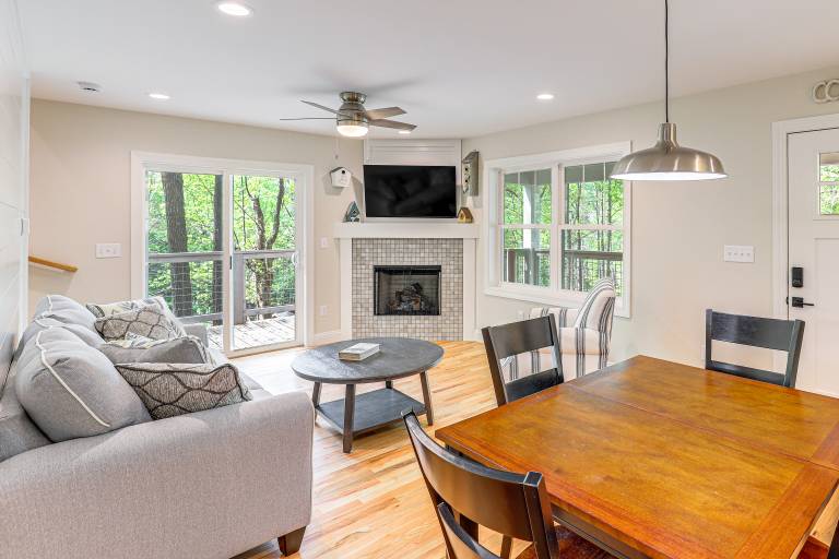 Farm On-Site: Mtn-View Cottage in Hendersonville! — photo 3