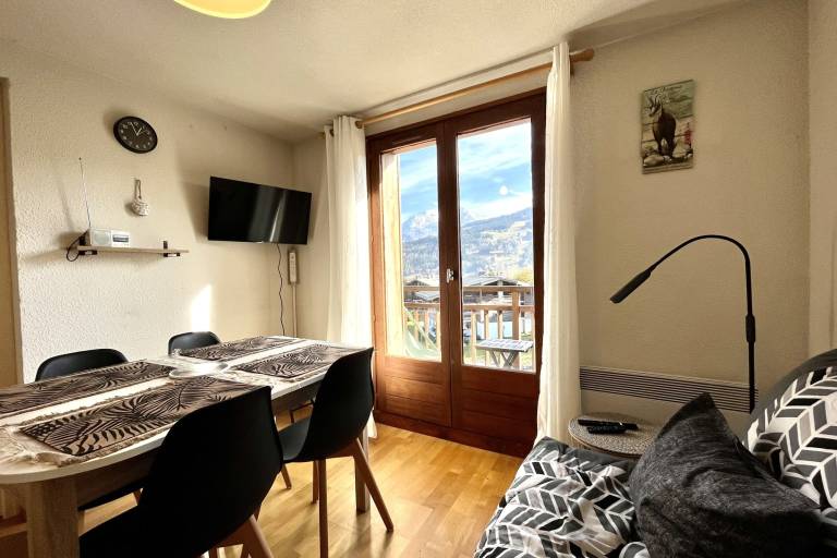 Rental apartment with 2 rooms for 4 persons in Combloux