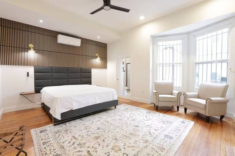 Bed and breakfast  Washington