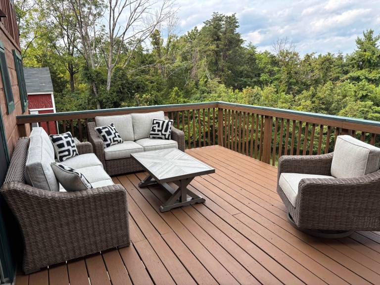 Vacation home with yard & BBQ | Mountain view in Luray, VA